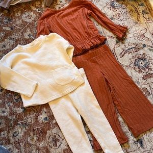 Lot of 2 - 12mo sets